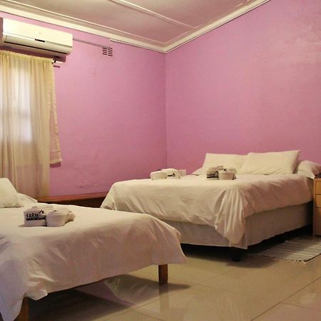 The Farmhouse Boutique Guesthouse And Beergarden Cc Оутджо Екстериор снимка