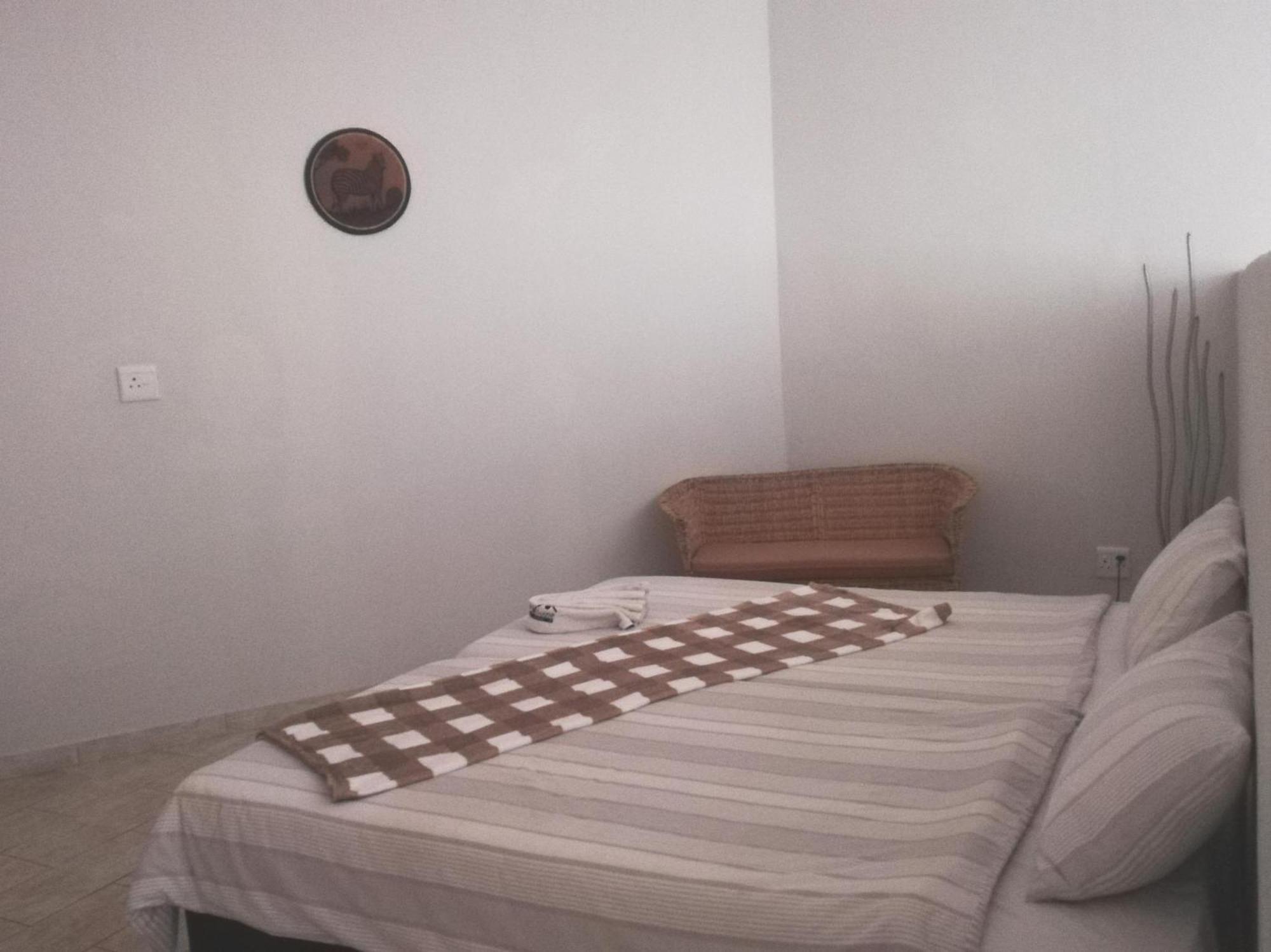 The Farmhouse Boutique Guesthouse And Beergarden Cc Оутджо Стая снимка